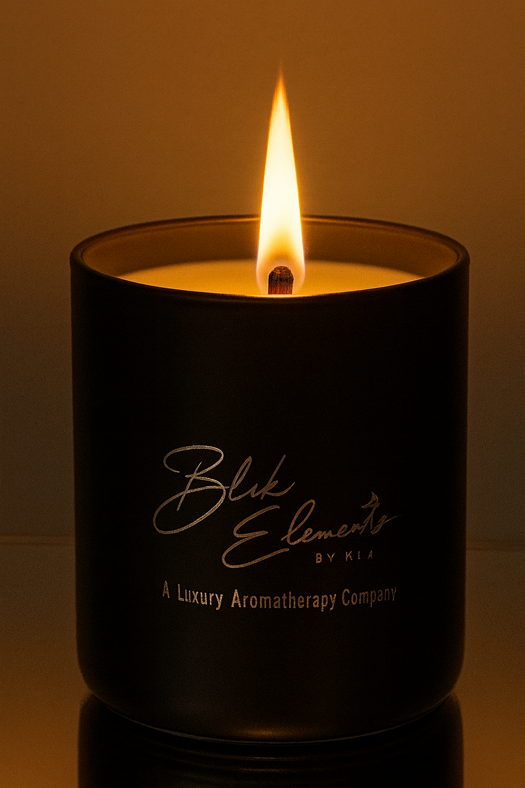 BLKELEMENTS 10 OZ SOY CANDLE WITH WOODEN WICK Signature Fragrance